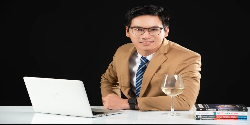 Đôi nét về hành trình phát triển của CEO Tuấn Trần 